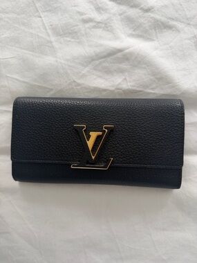 Louis Vuitton Black Pebbled Leather Wallet with Gold LV Logo and pink inside